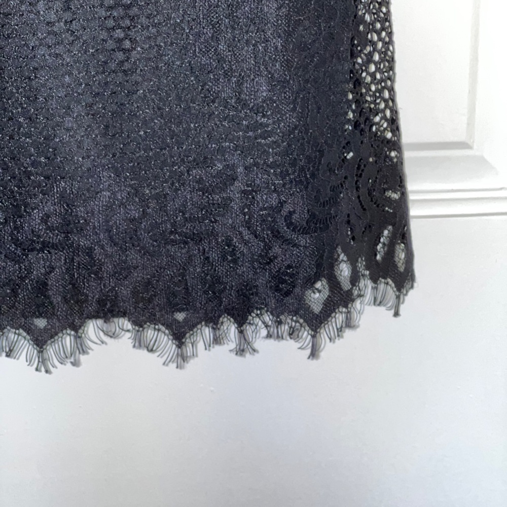 Beautiful Lace Top - Picture 6 of 8